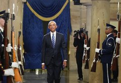 From 2014 satire to AI posts: How a baseless rumor about Jennifer Aniston and Obama gained traction