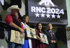 Families of fallen US service members’ emotional moment at RNC, accusations against Joe Biden